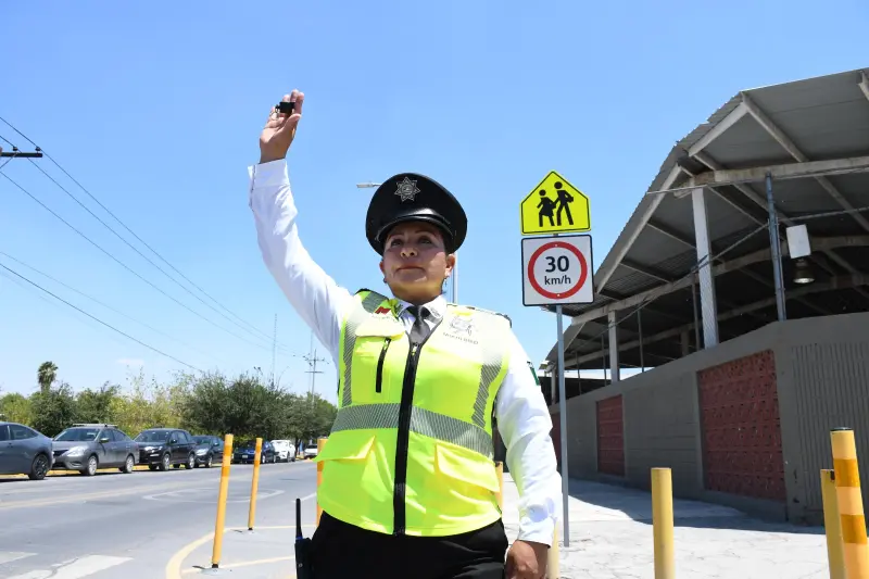 Listo operativo vial por regreso a clases en Monterrey