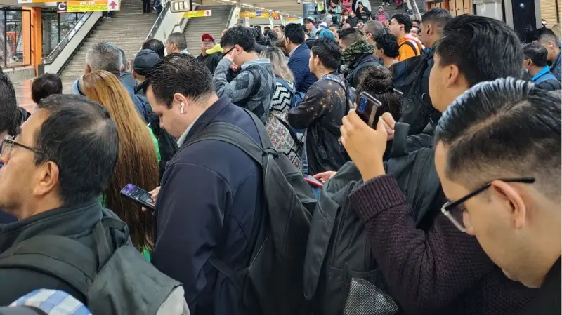 ¡Caos en el Metro de la CDMX! Varias líneas reportan retrasos y fallas este 4 de agosto