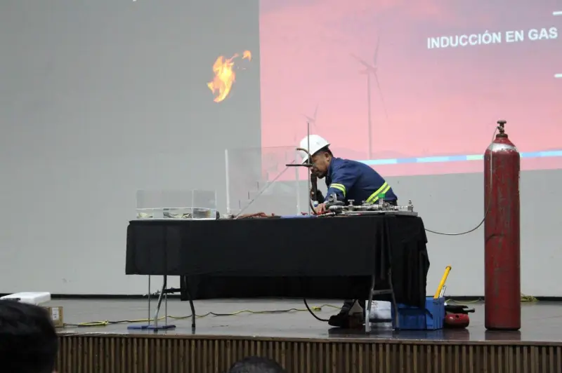 Capacitan a personal de Silao para prevenir incidentes con gas natural