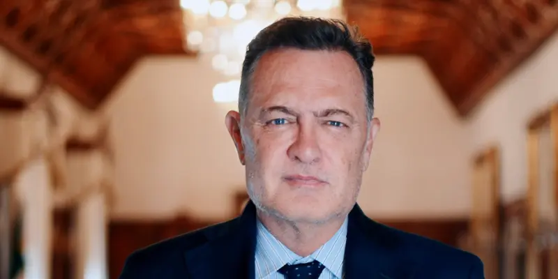 Propone Kuri protocolo contra «narcocandidatos» en Querétaro, con declaración 6 de 6 y polígrafo