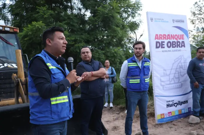 Jairo Morales arranca la urbanización de calle Corregidora en la comunidad de Paniagua, Huimilpan