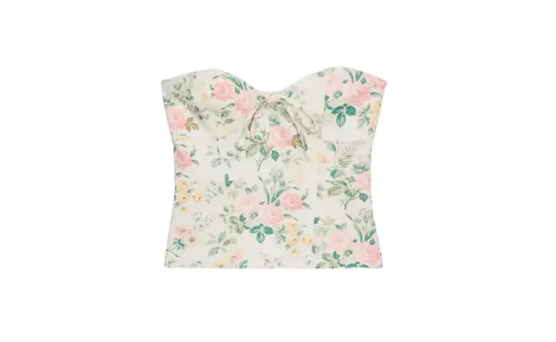 Top de flores de Zara: la prenda de 20 euros que convierte cualquier look en un estilismo romántico