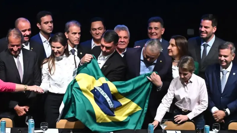 Brasil llega a la elección presidencial con una novedad: los grandes partidos prefieren no tomar partido