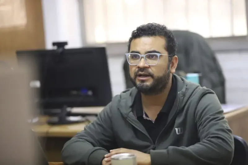 Sugiere UAQ guía familiar frente a los ecosistemas digitales de menores