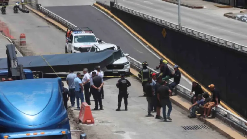 Tragedia en Paseo Interlomas: Cae estructura sobre camioneta y muere una mujer