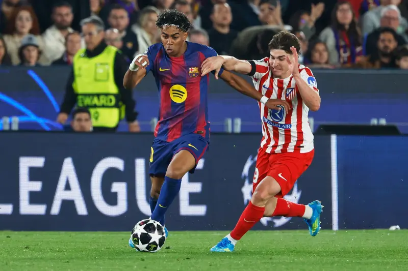 Crisis colchonera: Julián Álvarez muestra rebeldía y exige su salida al Barcelona