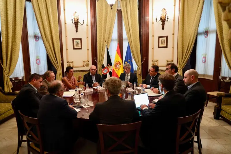 Sánchez cambia el rumbo en Ceuta: activa un mando único tras semanas de crisis