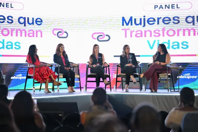 Concluye Municipio con éxito Jornada Emprende 2026 con más de 4 mil asistentes