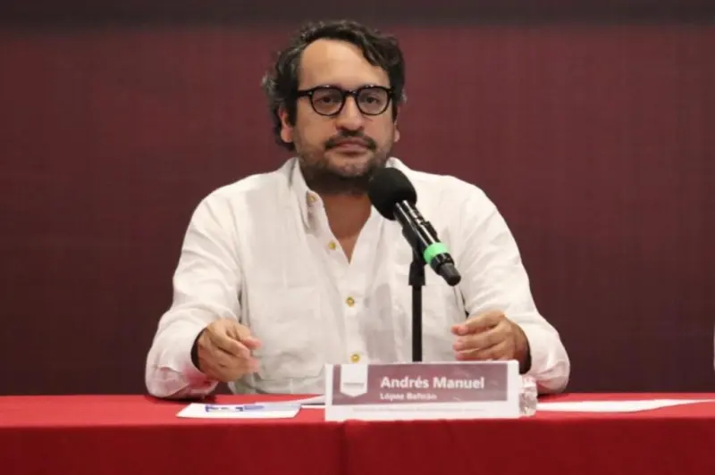 Califica Sheinbaum de “política” la cancelación de visa a Andy López Beltrán