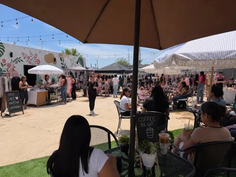 La moda circular impulsa el auge de los bazares entre los jóvenes en San Luis Río Colorado