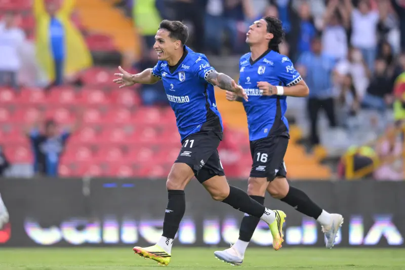 Tigres deja escapar el empate y cae ante Querétaro en el debut de Hernán Elizondo