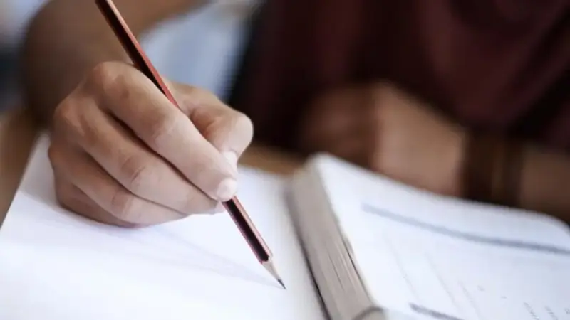 UNAM inicia examen de control presencial