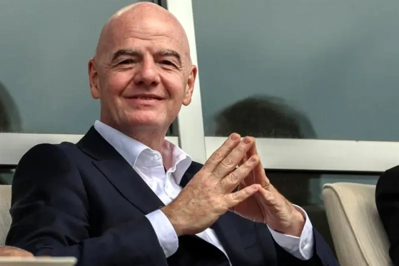Suman fuerzas para derrocar a Infantino