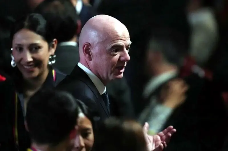Infantino recibe apoyo de 6 federaciones árabes