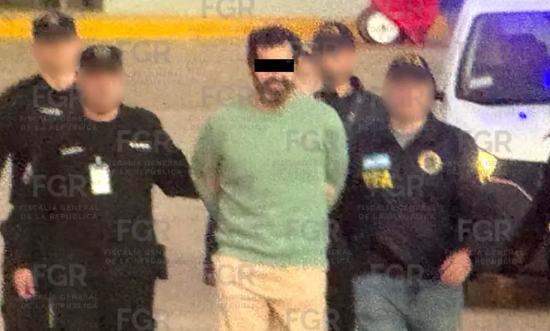 Desde Argentina y en avión de Semar trasladan a CDMX a Fernando Farías