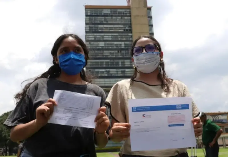 Piden cuatro alumnos a la UNAM respetar sus pruebas en línea