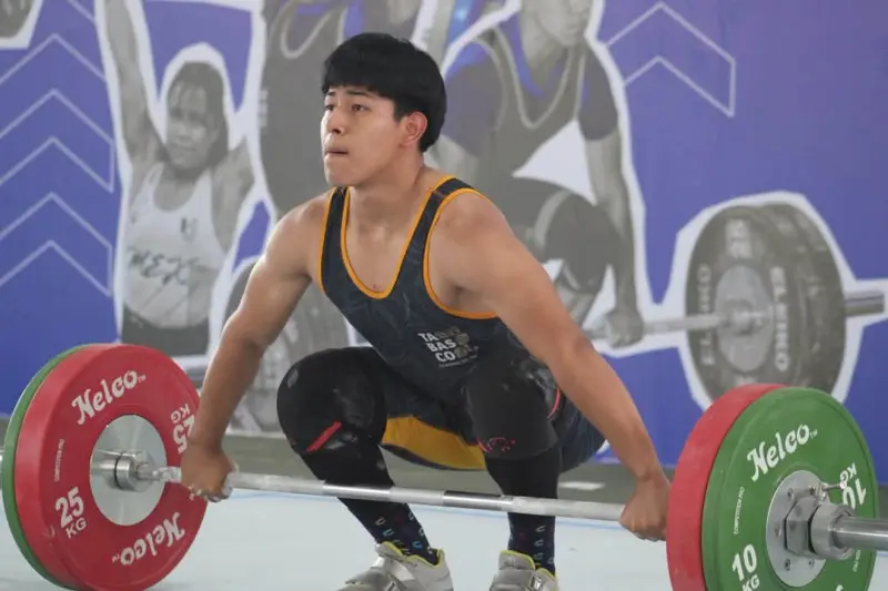 Gana Puebla bronce en Nacional de Halterofilia