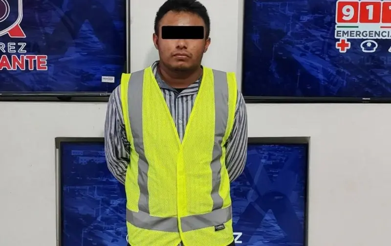 Sorprenden a taxista con supuesto medio kilo de 'cristal'
