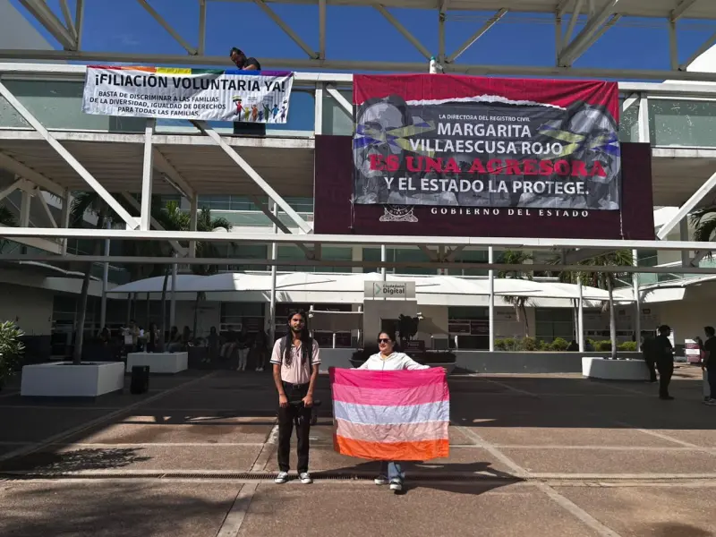 Exigen investigar a funcionarias del Registro Civil de Sinaloa tras trabas para registrar a hija de matrimonio igualitario