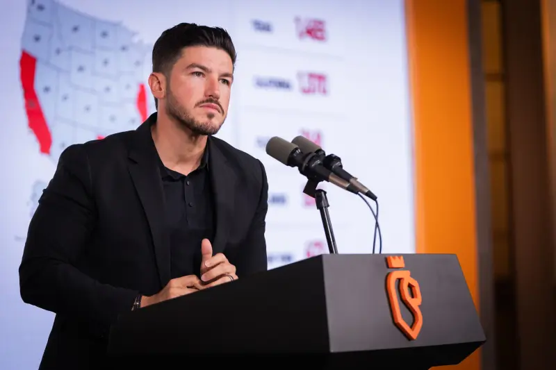 Atrae NL 135 mmdd de inversión extranjera en primeros cinco años de Samuel García