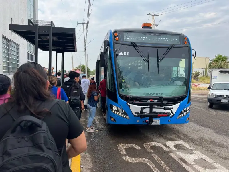 Lanzan programa para regularizar a permisionarios de transporte público