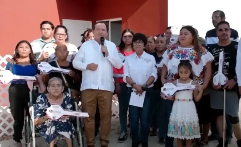 Entregan Viviendas para el Bienestar en Ciudad Caucel