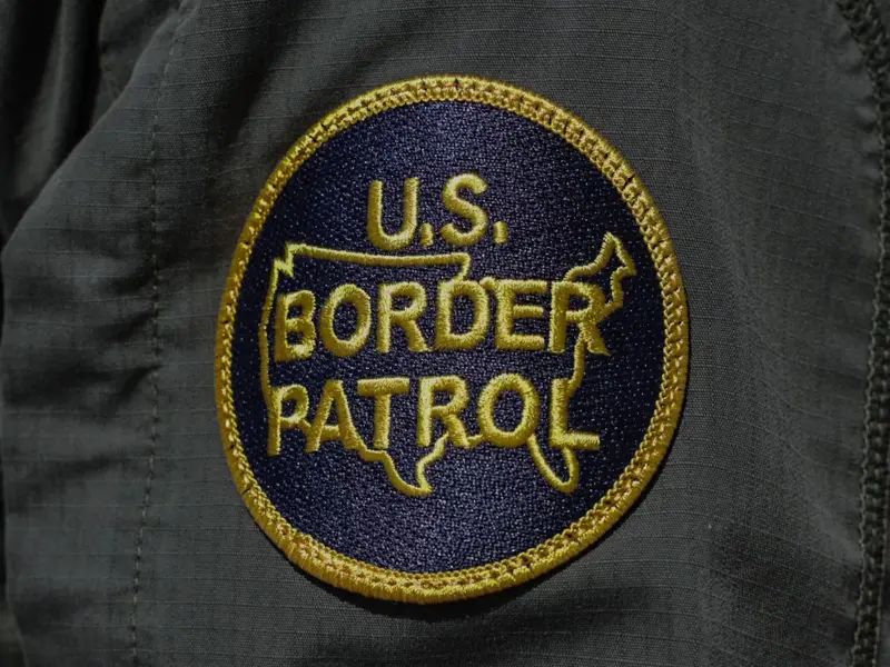 Condenan a 9 años de prisión a exagente de CBP que dejó pasar droga del Cártel de Sinaloa por la garita de Tecate