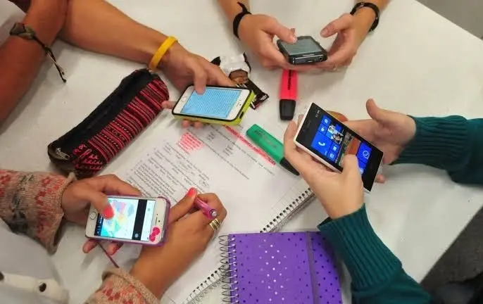 Aprobaría Estado restricción en escuelas