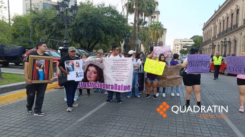 Exigen justicia para Dafne; marchan en Monterrey para pedir castigo a responsables