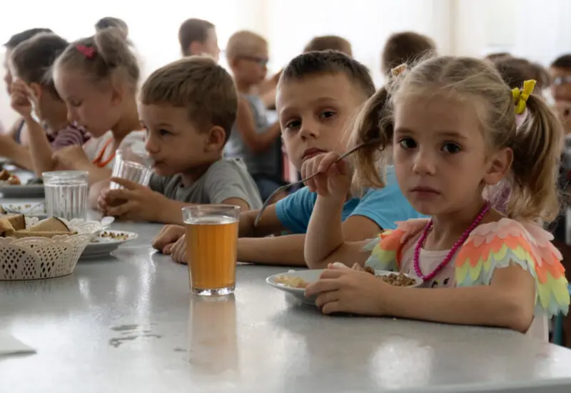 Así es como Rusia intenta obligar a los niños ucranianos a convertirse en rusos