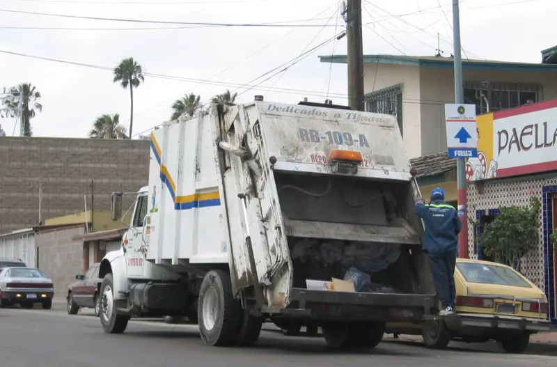 Tijuana no tiene dónde tirar escombros; arquitectos piden crear bancos autorizados