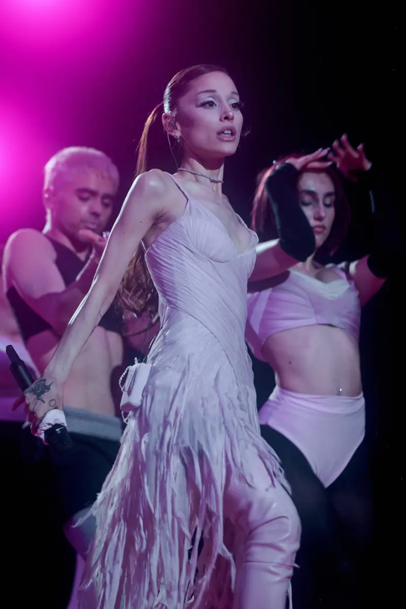 Reclama Ariana Grande al Gobierno de Estados Unidos por usar su música en videos