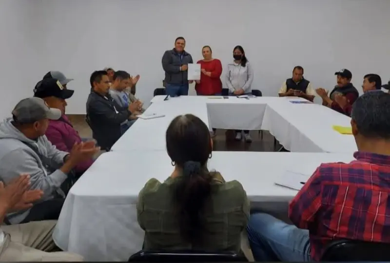 Formalizan concesión de pozo de agua potable para localidades de Tecozautla