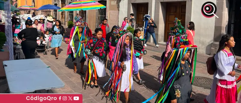 Se manifiestan comerciantes artesanos en el Centro Histórico