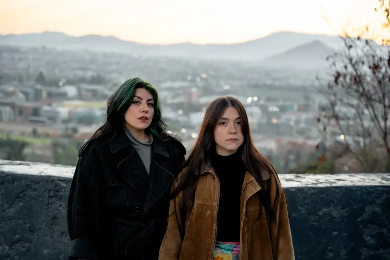 Sol Bustamante y Sidora aseguran que la unión entre mujeres transforma la industria musical