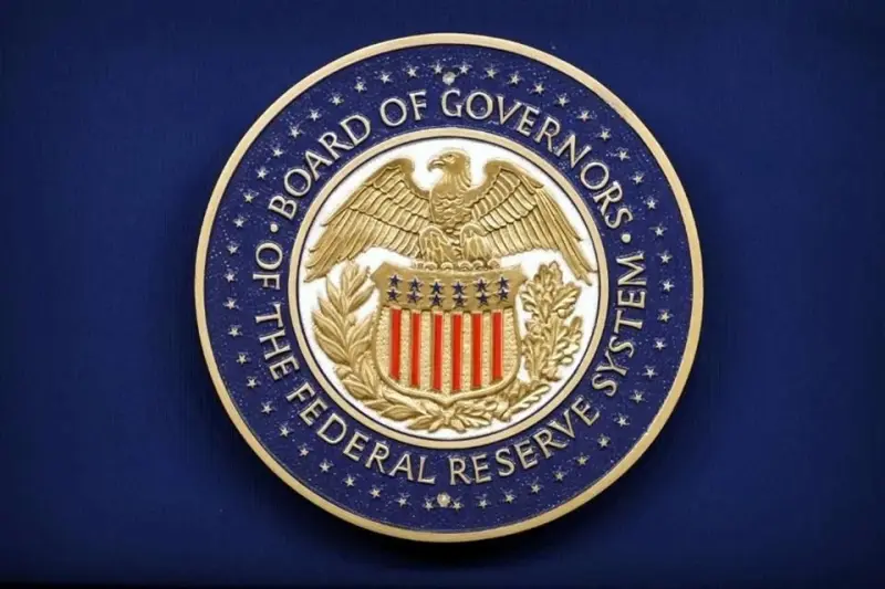 Plantea Kevin Warsh reducir el número de reuniones de la Fed