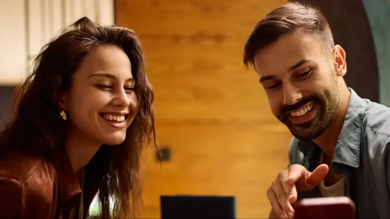 Qué ocurre después del ‘match’: citas, sexo y relaciones en las aplicaciones de citas