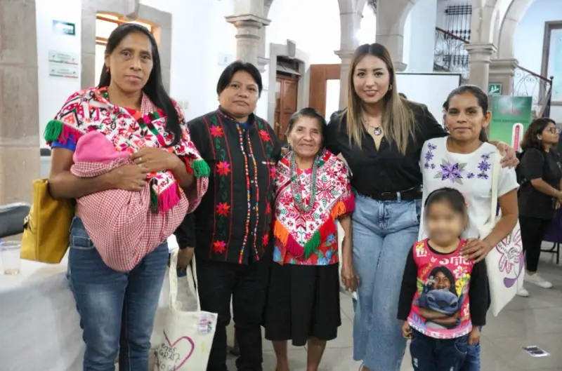Gobierno escucha propuesta de colectivas para mejorar atención a mujeres