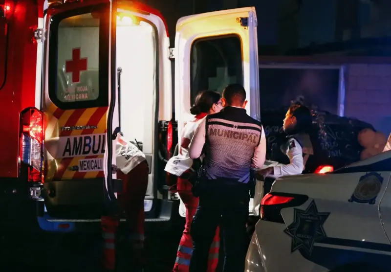 Turnan a FGE a madre de niña que murió ahogada en una alberca