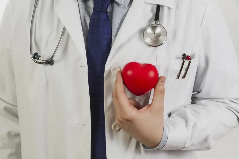 Enfermedades del corazón, diabetes y tumores malignos encabezan las muertes en México