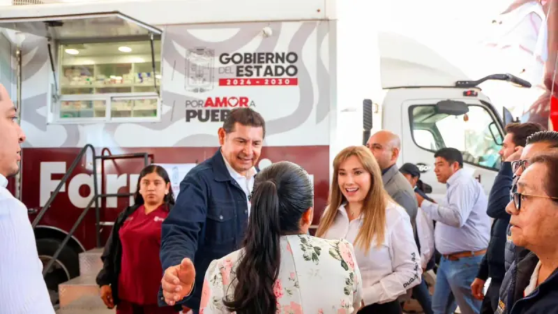 Con amor, gobierno estatal lleva salud, apoyos y bienestar a las familias