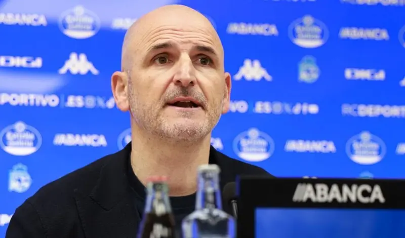 Fernando Soriano, el único que se salva del arranque del Deportivo