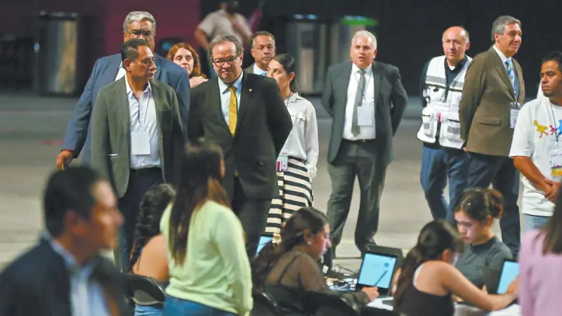 Asiste 62% a Examen de Control de la UNAM