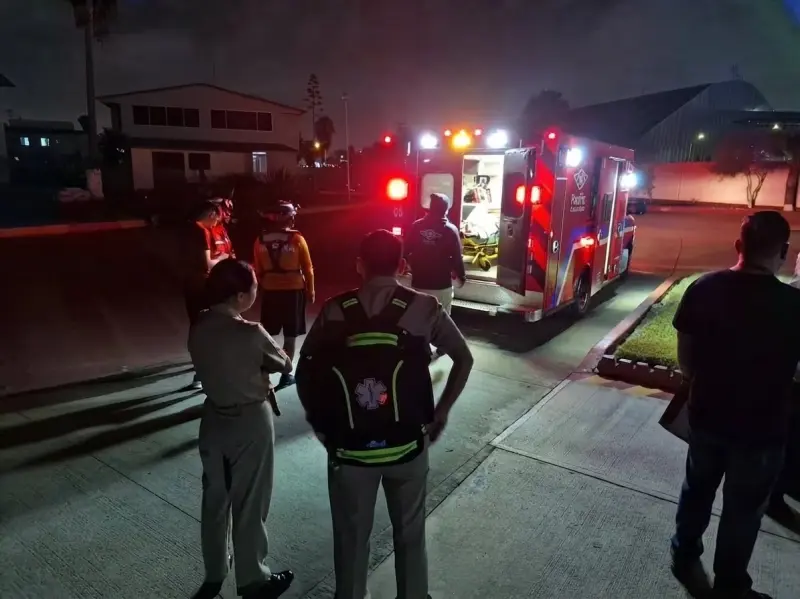 Evacúan a pasajero de crucero frente a Ensenada por emergencia médica
