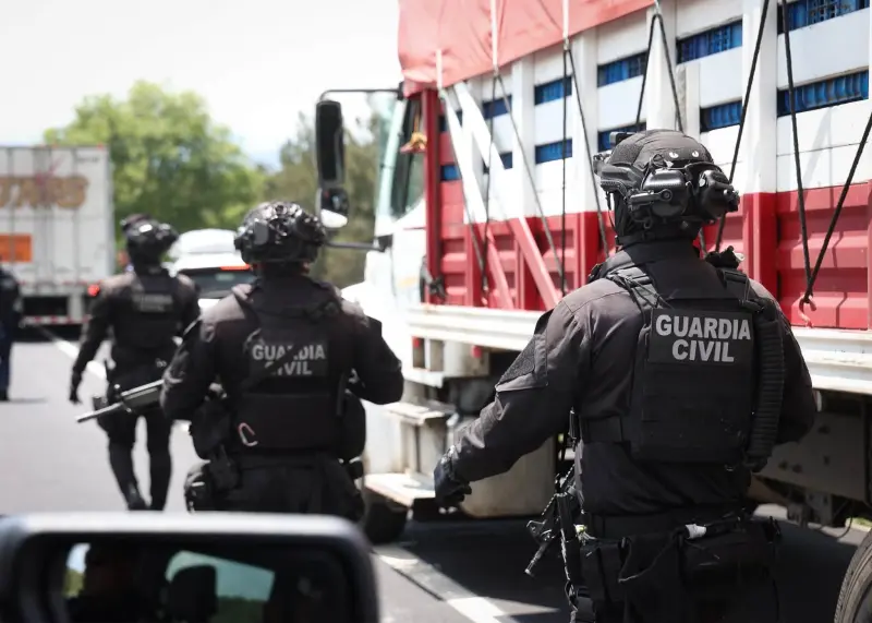 Bloqueos en Michoacán: Van 12 detenidos tras operativo en el que arrestaron a pareja del ‘Tío Lako’