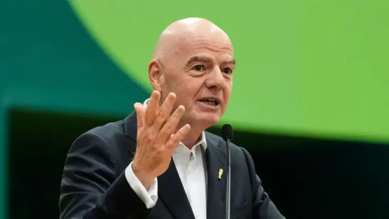 Michel Platini pide la salida de Infantino de la FIFA: “No respetó las reglas”