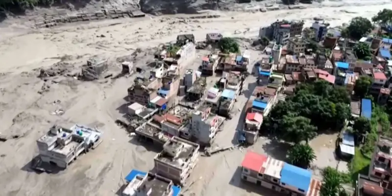 Tragedia en el Himalaya: Nepal y China buscan a casi 1.000 desaparecidos tras una feroz riada