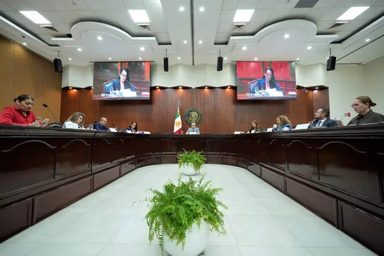 Congreso de Sinaloa pospone sesión para elegir a Gobernador interino