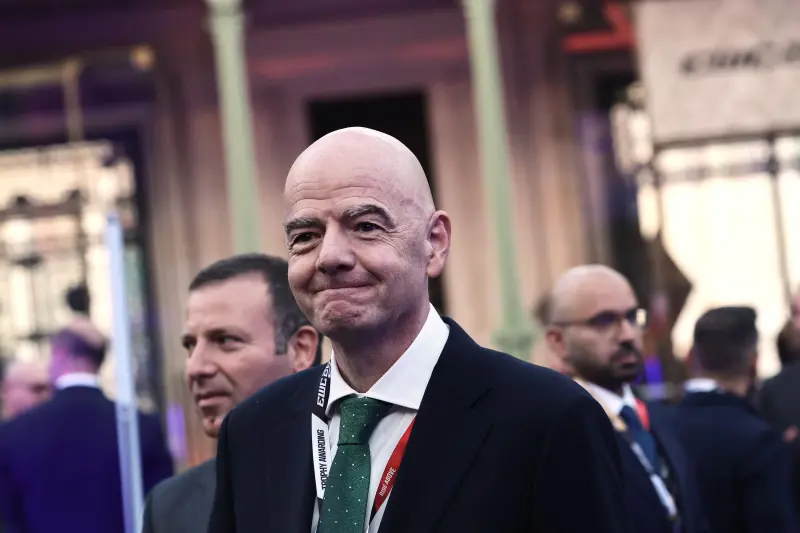 ¡Infantino lanza la bomba! “Algunos no quieren que otros crezcan” y apunta a las potencias