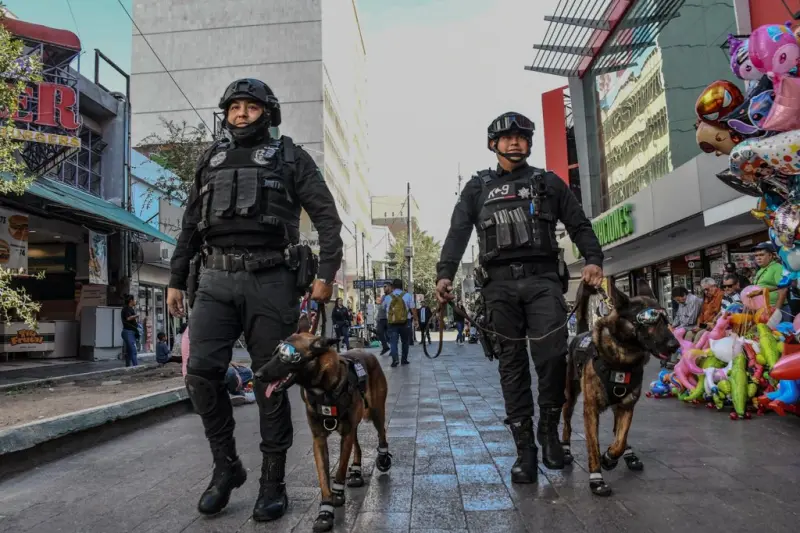 Fortalece Monterrey coordinación con comerciantes del centro para prevenir delitos
